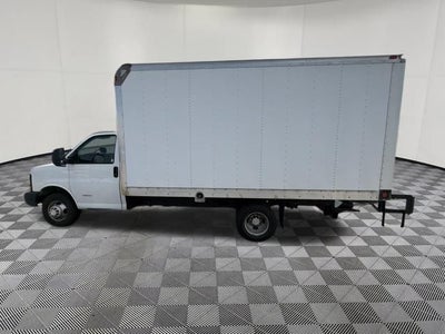2013 Chevrolet Express 4500 Base Cutaway