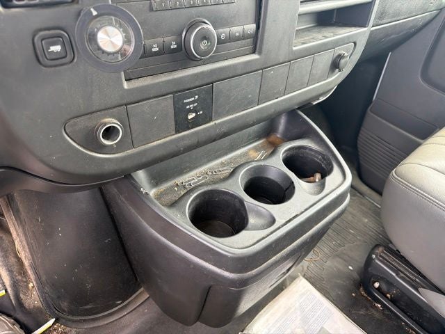 2013 Chevrolet Express 4500 Base Cutaway