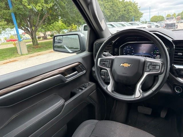 2024 Chevrolet Silverado 1500 LT LT1