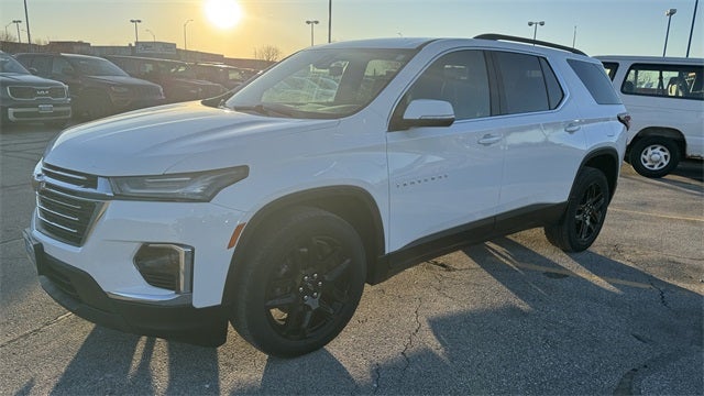 2023 Chevrolet Traverse LT Leather