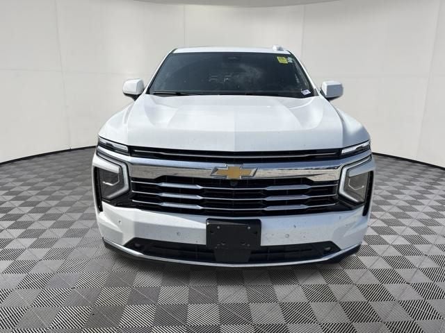 2025 Chevrolet Suburban LT