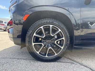 2023 Chevrolet Suburban RST