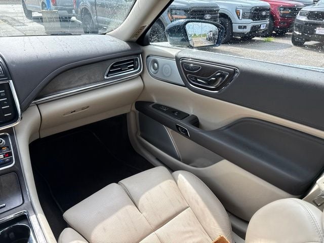 2017 Lincoln Continental Reserve
