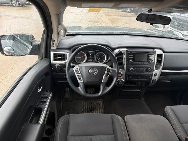 2018 Nissan Titan SV