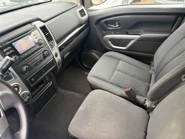 2018 Nissan Titan SV