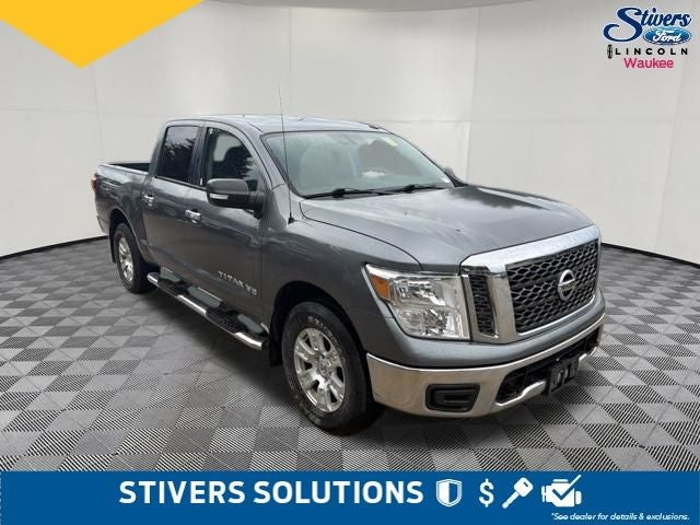 2018 Nissan Titan SV
