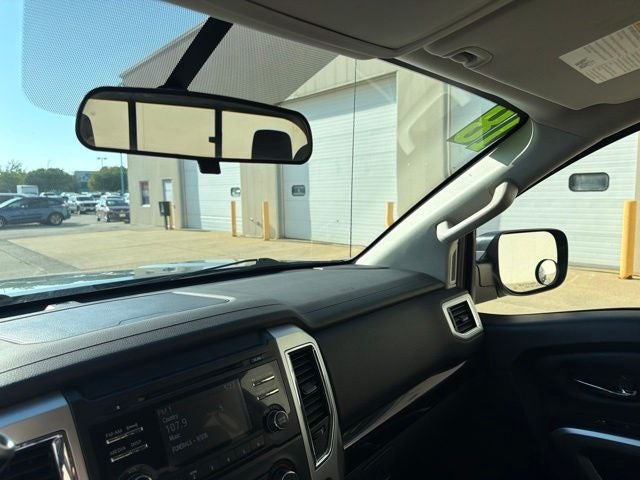 2018 Nissan Titan SV