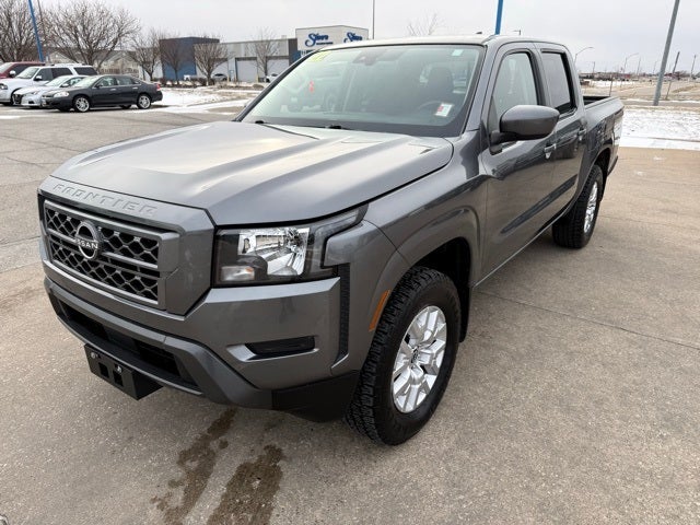 2022 Nissan Frontier SV