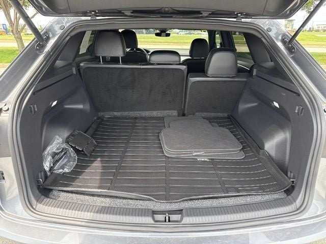 2024 Volkswagen Atlas Cross Sport 2.0T SE