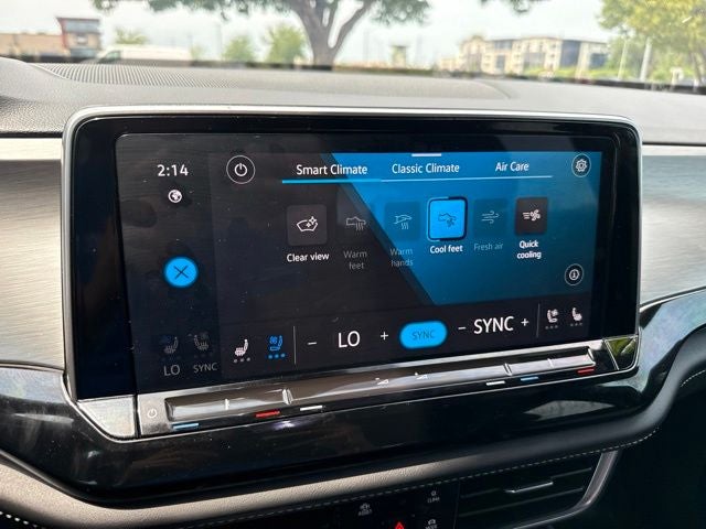 2024 Volkswagen Atlas Cross Sport 2.0T SE