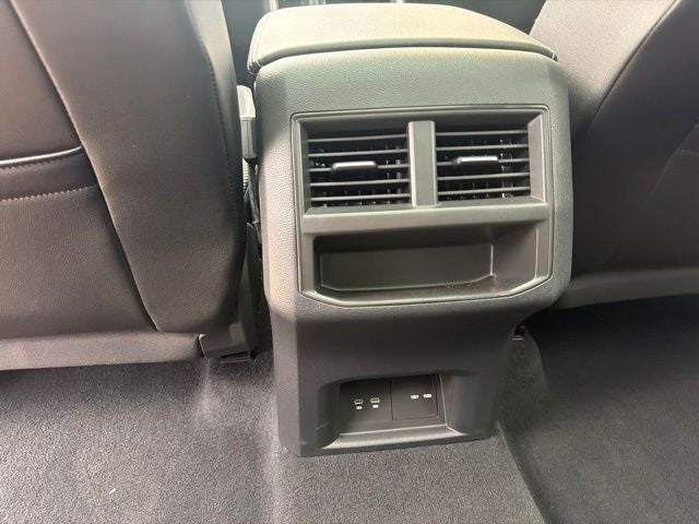 2023 Volkswagen Atlas Cross Sport 2.0T SEL R-Line
