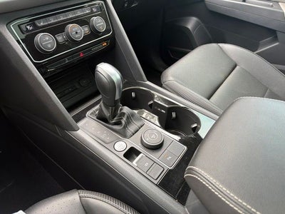 2023 Volkswagen Atlas Cross Sport 2.0T SEL R-Line