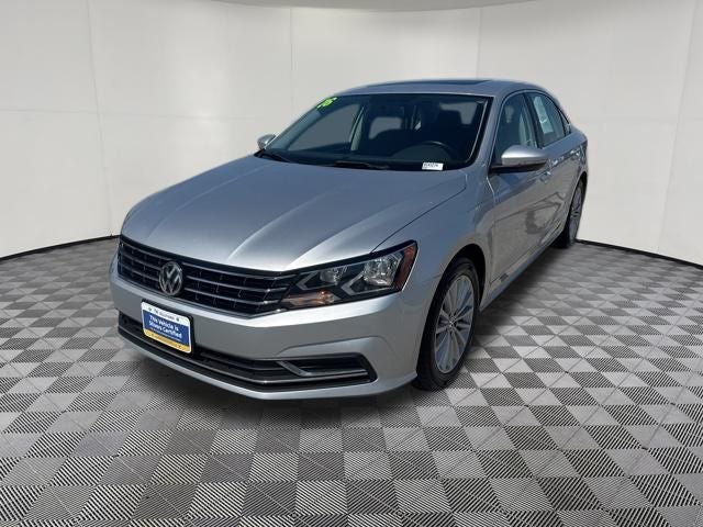 2016 Volkswagen Passat 1.8T SE