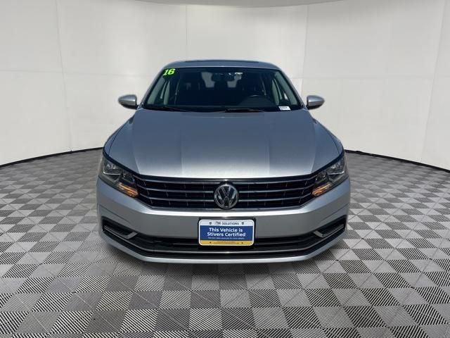2016 Volkswagen Passat 1.8T SE
