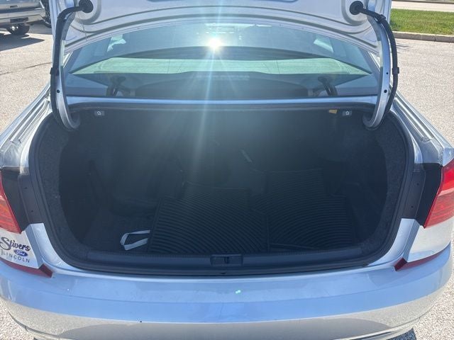 2016 Volkswagen Passat 1.8T SE