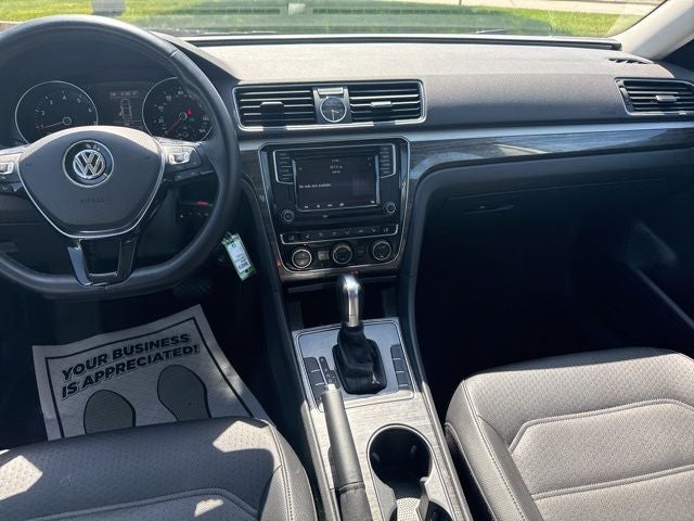 2016 Volkswagen Passat 1.8T SE