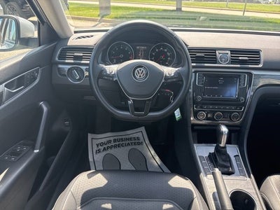 2016 Volkswagen Passat 1.8T SE