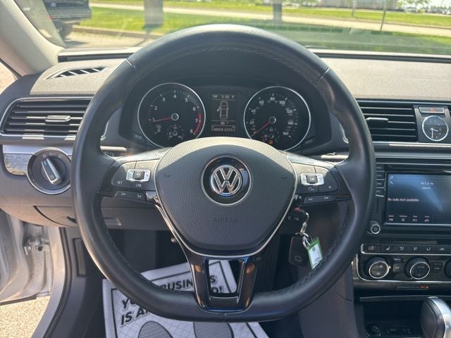 2016 Volkswagen Passat 1.8T SE