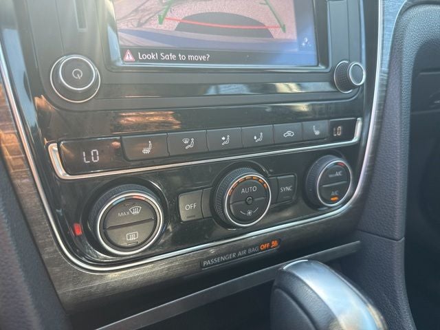 2016 Volkswagen Passat 1.8T SE