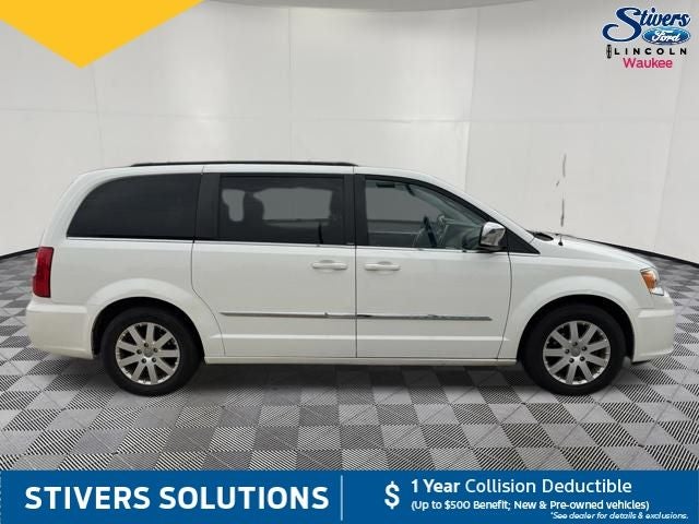 2011 Chrysler Town & Country Touring-L