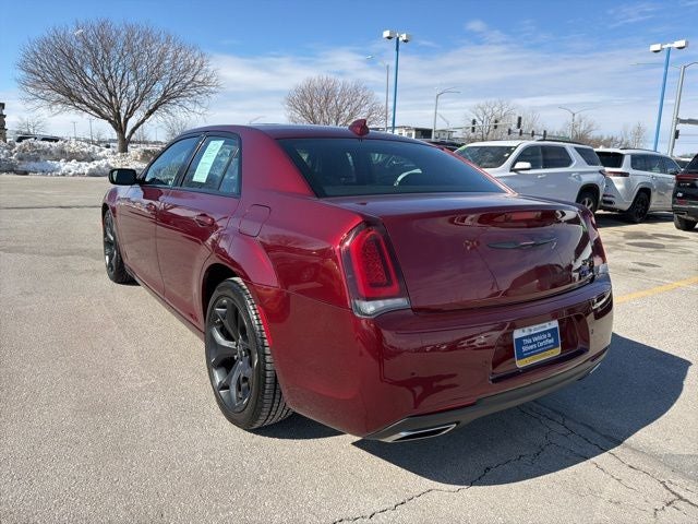 2023 Chrysler 300 S