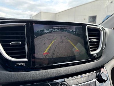 2022 Chrysler Pacifica Touring L