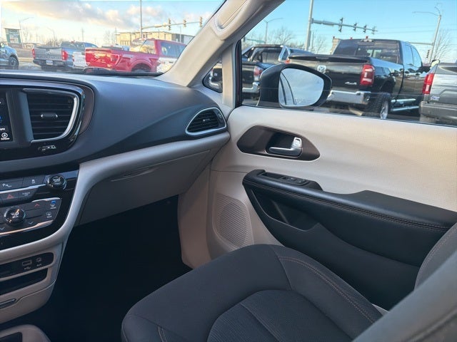 2019 Chrysler Pacifica LX
