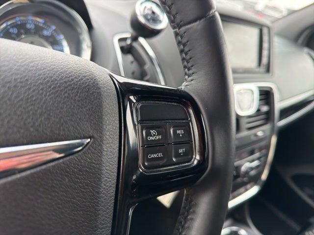 2015 Chrysler Town & Country S