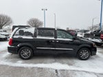 2015 Chrysler Town & Country S