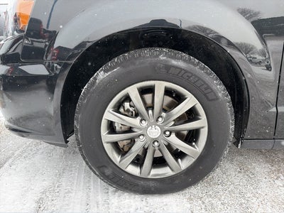 2015 Chrysler Town & Country S