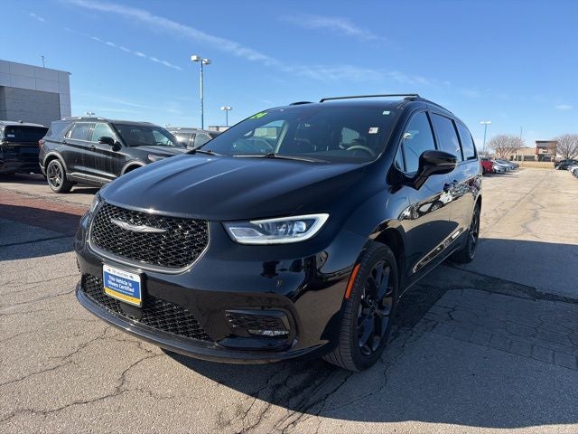 2024 Chrysler Pacifica Touring L