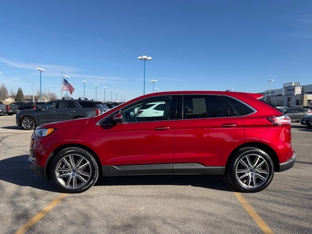 2022 Ford Edge Titanium
