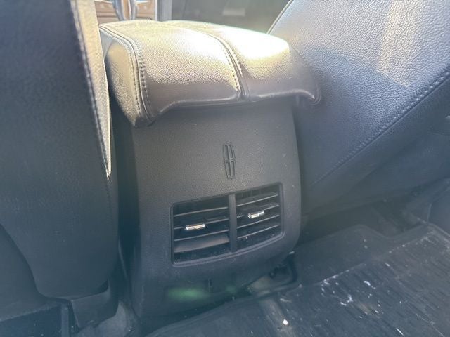 2011 Lincoln MKX Base