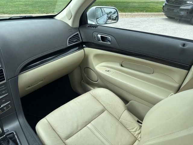 2019 Lincoln MKT Standard