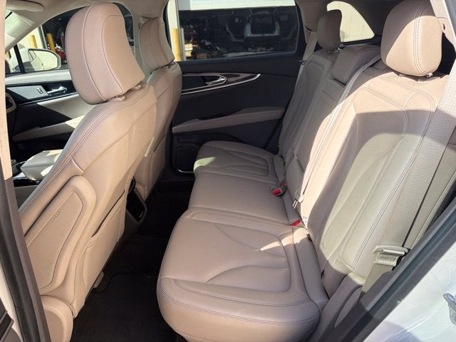 2022 Lincoln Nautilus Standard