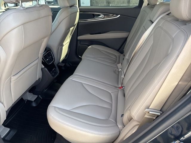 2022 Lincoln Nautilus Standard