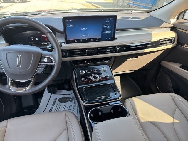 2022 Lincoln Nautilus Standard