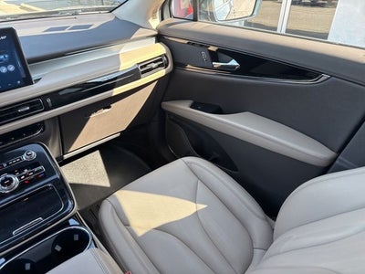 2022 Lincoln Nautilus Standard