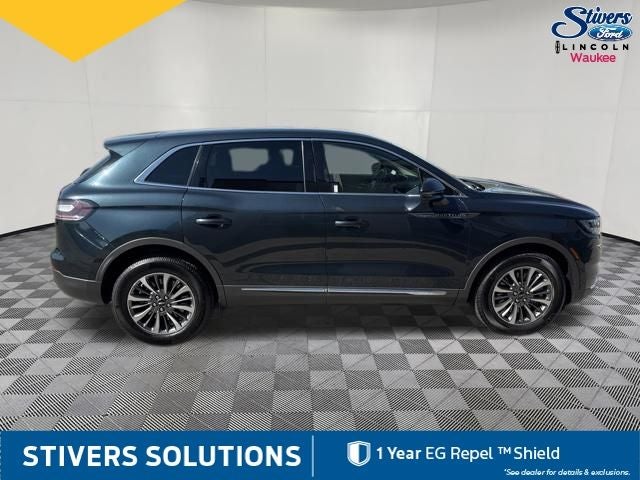 2022 Lincoln Nautilus Standard