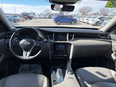 2023 INFINITI QX50 LUXE