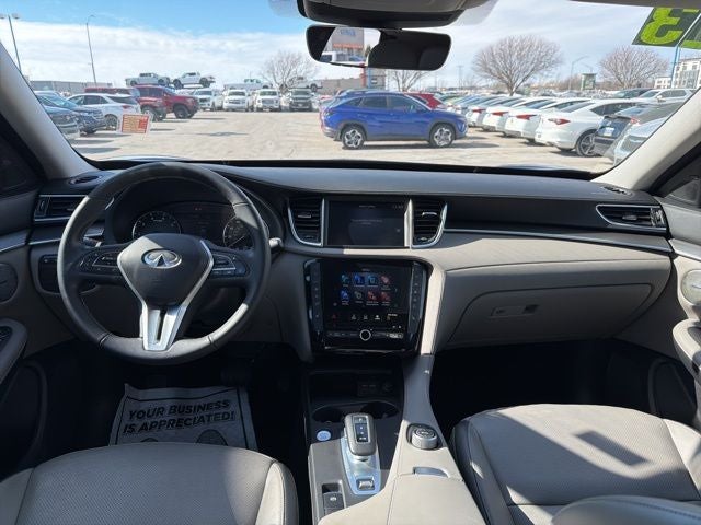 2023 INFINITI QX50 LUXE