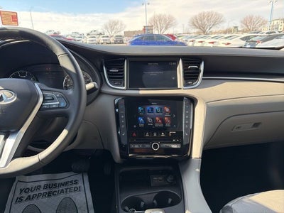 2023 INFINITI QX50 LUXE