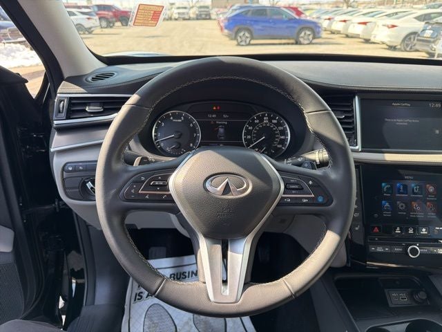 2023 INFINITI QX50 LUXE