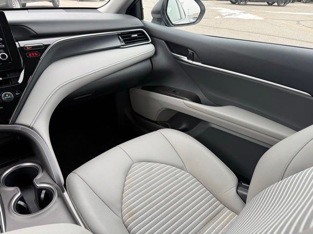 2024 Toyota Camry Hybrid SE