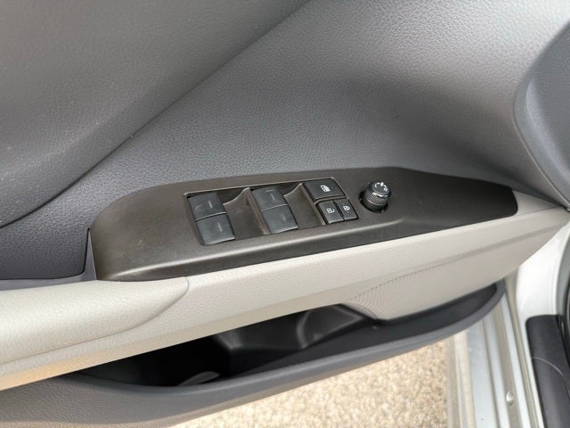 2024 Toyota Camry Hybrid SE