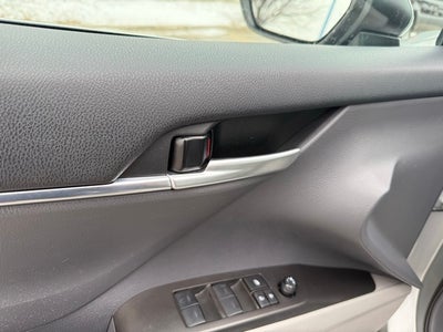 2024 Toyota Camry Hybrid SE