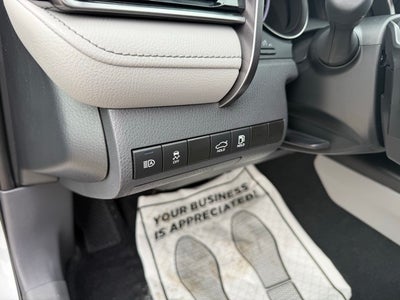 2024 Toyota Camry Hybrid SE