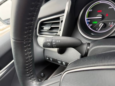 2024 Toyota Camry Hybrid SE