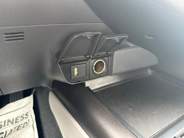 2024 Toyota Camry Hybrid SE