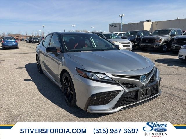 2022 Toyota Camry Hybrid XSE